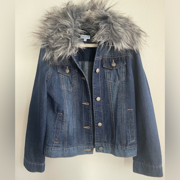 Splendid Girls' Denim Jacket with Faux Fur Collar,  size 10 - Picture 5 of 8